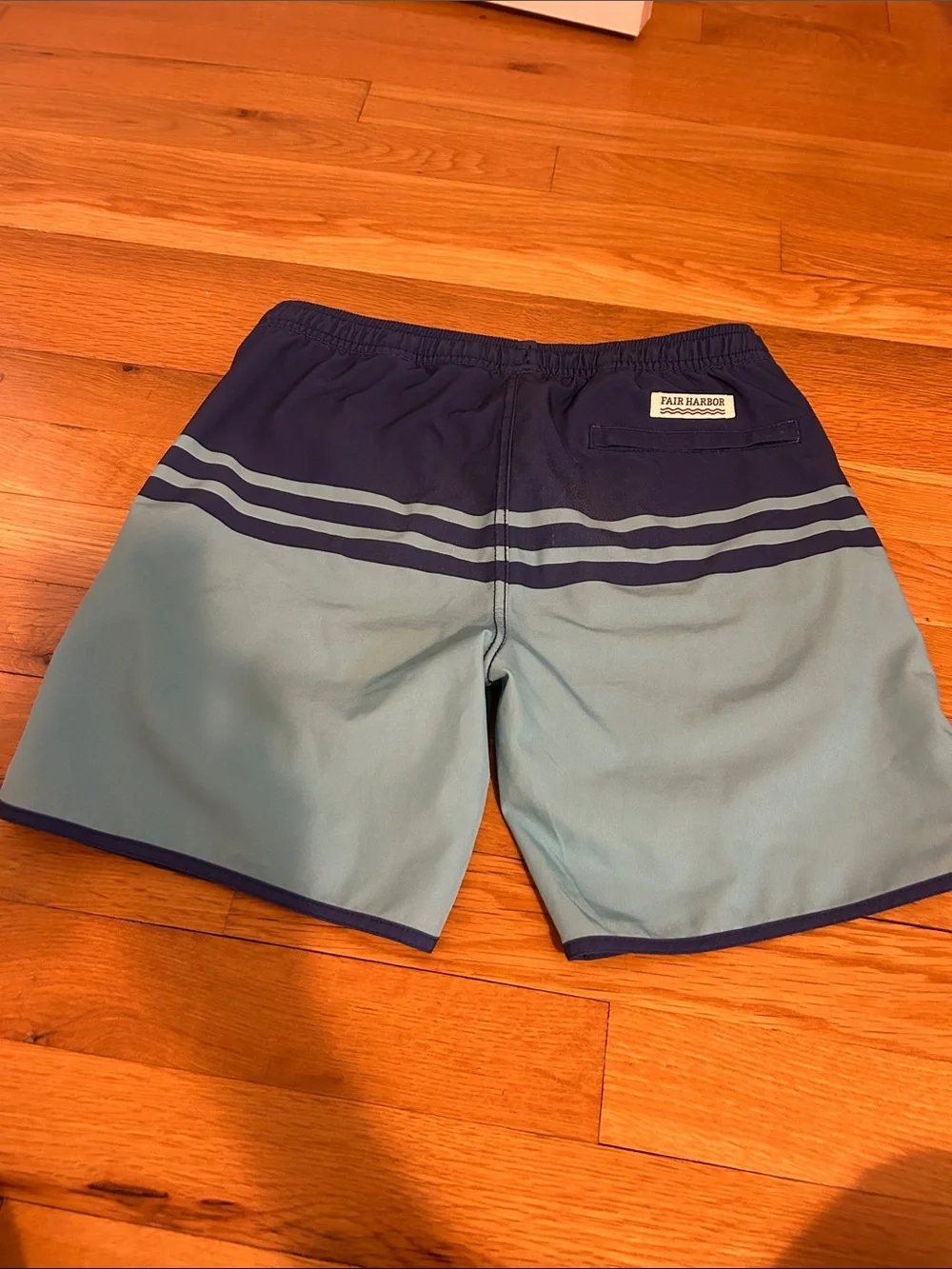 Fair Harbor boys swim trunks size large